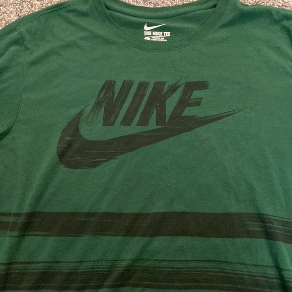 Green Nike Striped Shirt Large - Picture 2 of 4